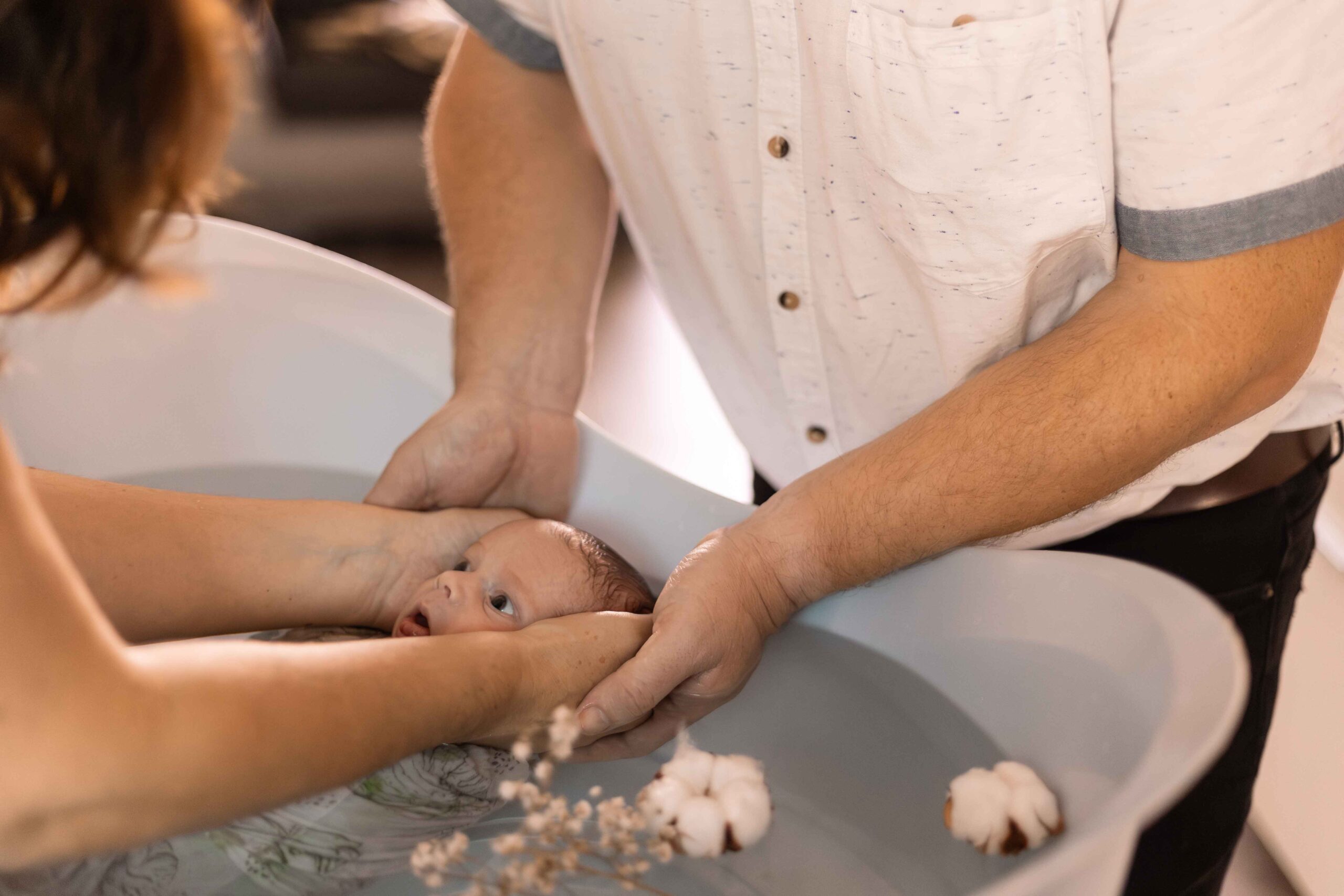 bain bébé séance photo naissance