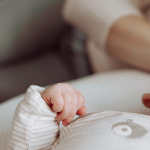 maman et bébé séance photo naissance